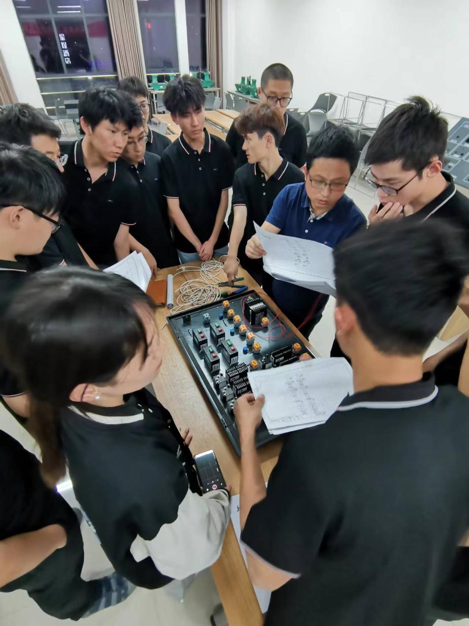 mmexport1685581481871